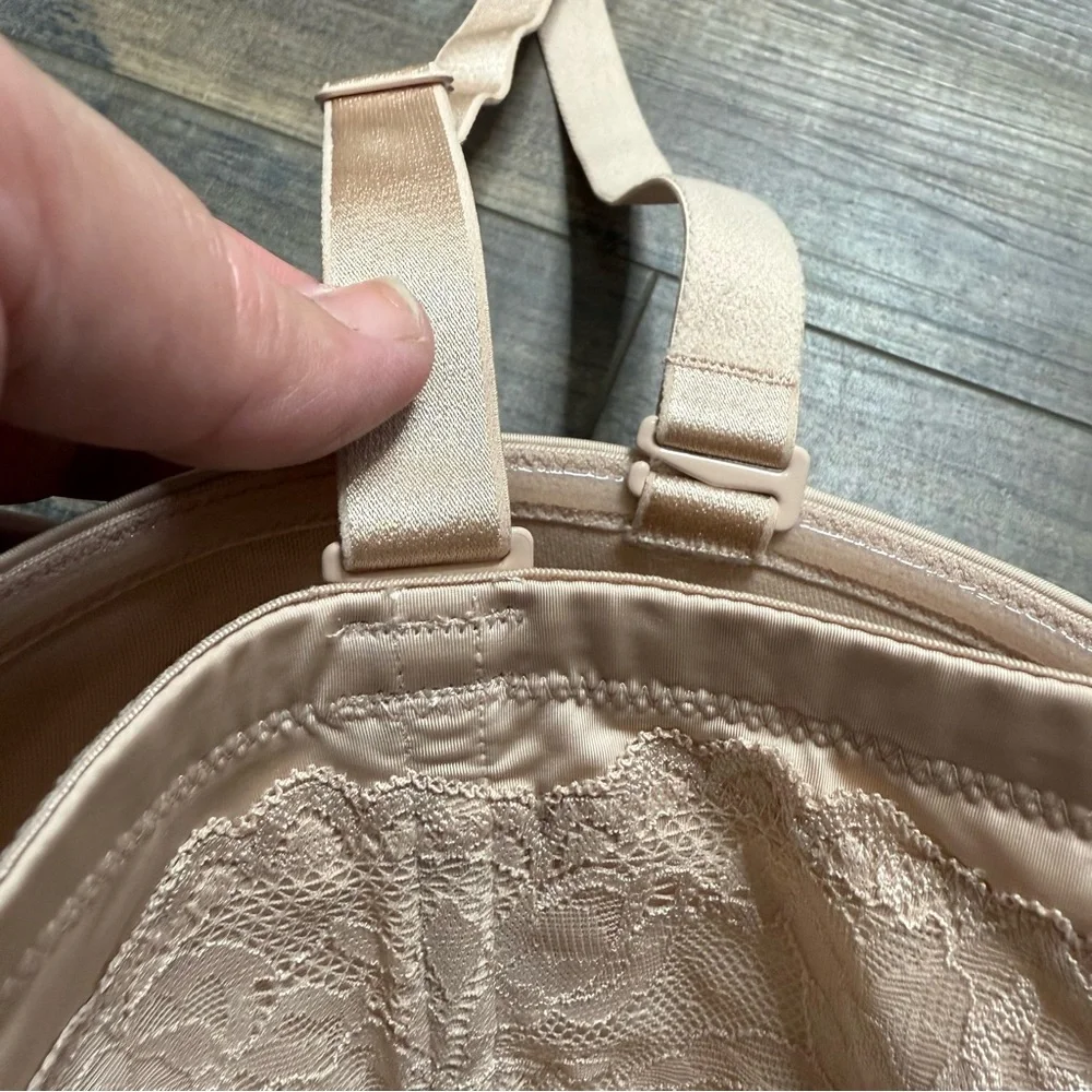 Torrid Wire Cream Lace Bra - Picture 6 of 14